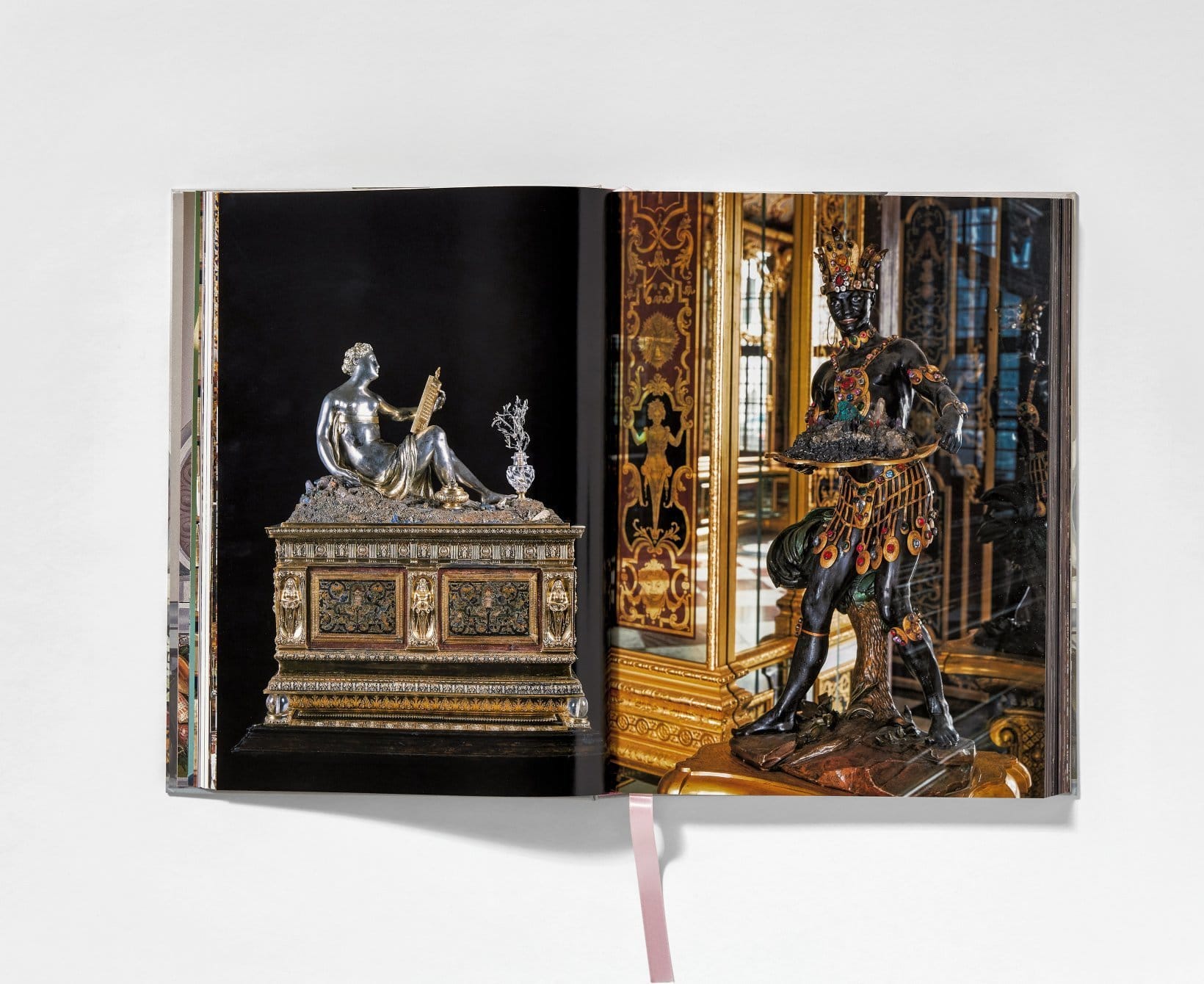Cabinets Of Curiosities Massimo Listri 9783836540353