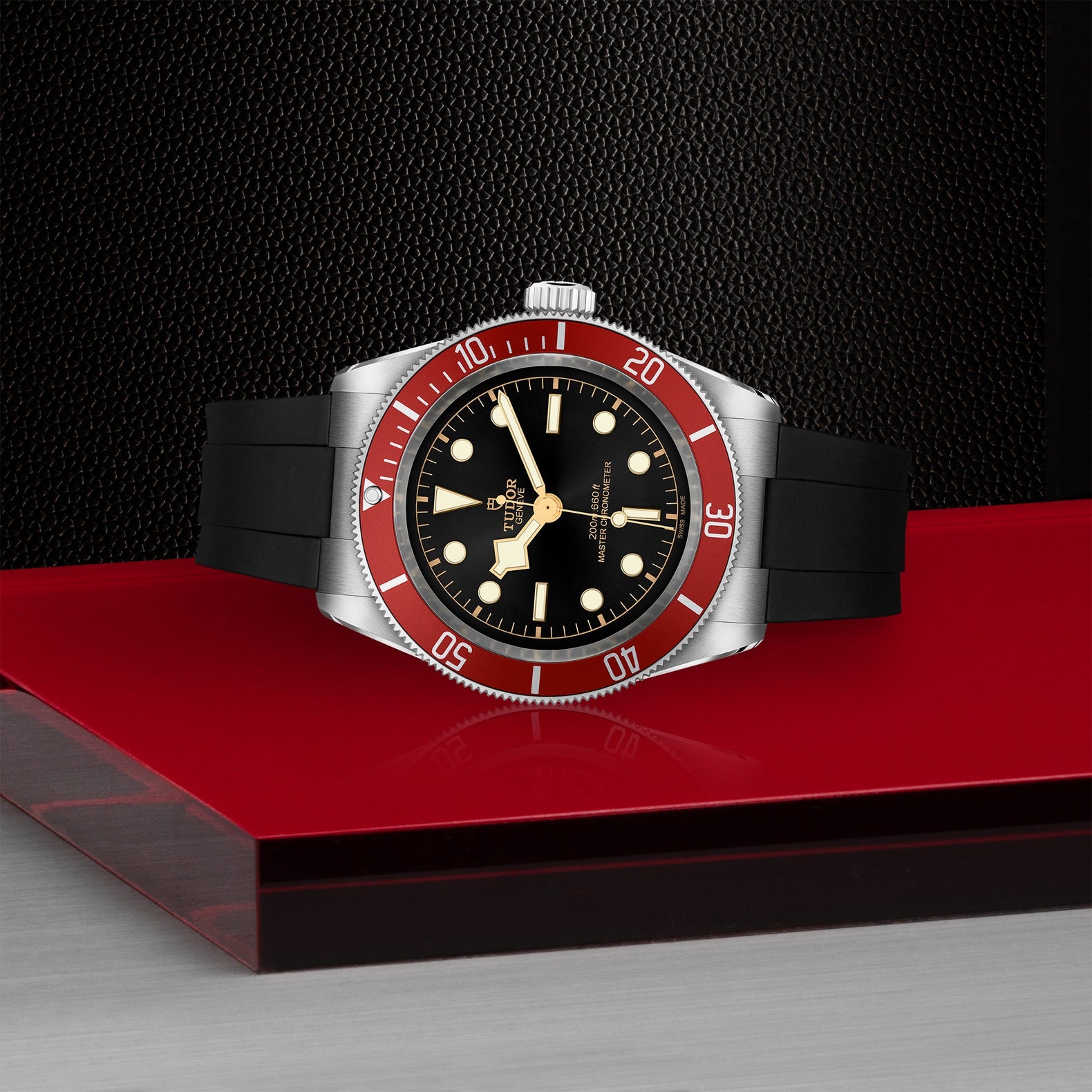 Black Bay St 41MM Red M7941A1A0RU-0002