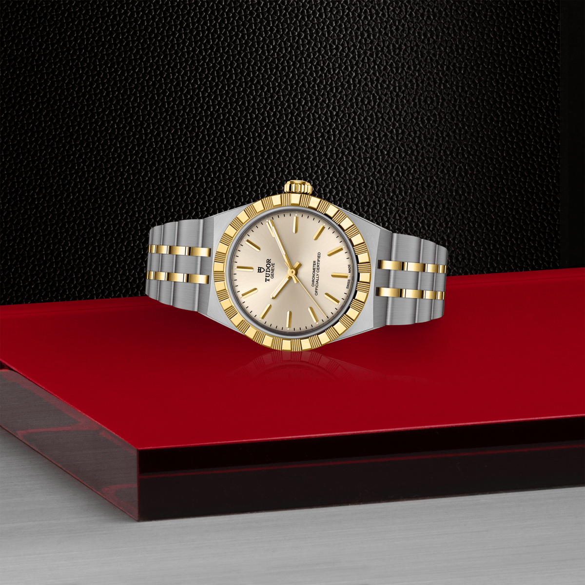 TUDOR ROYAL