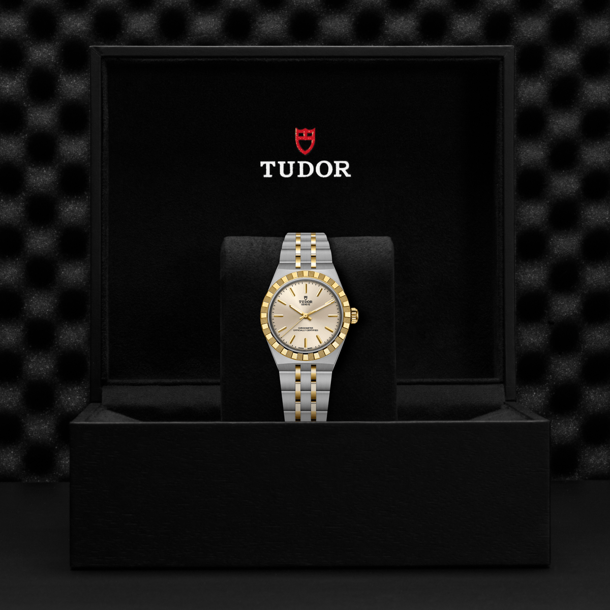 TUDOR ROYAL