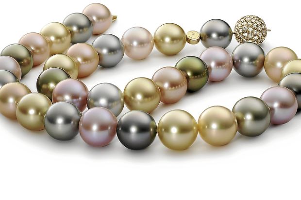 The Difference Between Freshwater and Saltwater Pearls