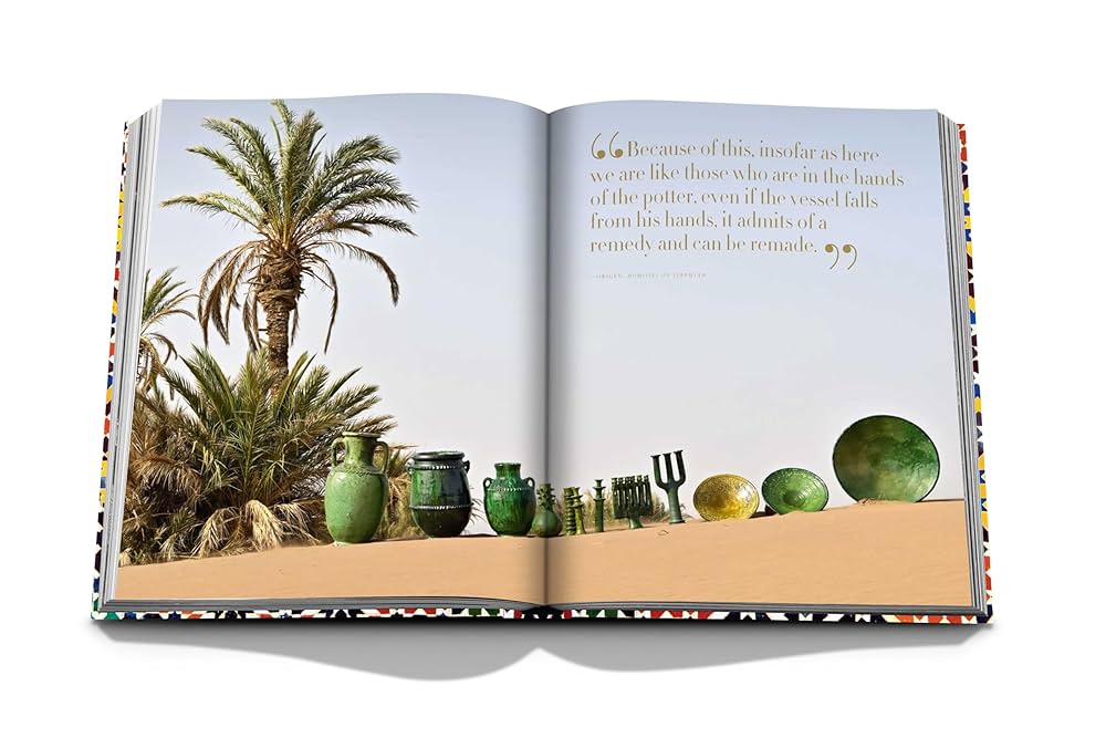 Moroccan Decorative Arts 9781649802392