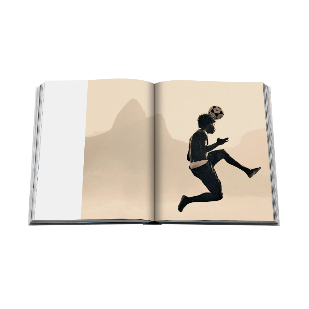 Football Roots: The Spirit of the Game 9781649806857
