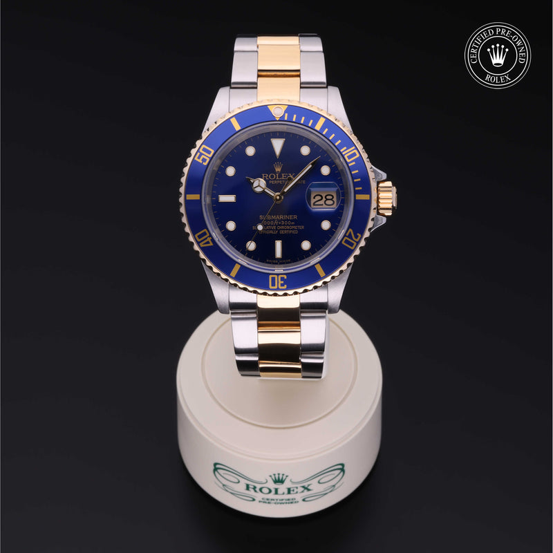 Oyster Perpetual Submariner Date - 16613