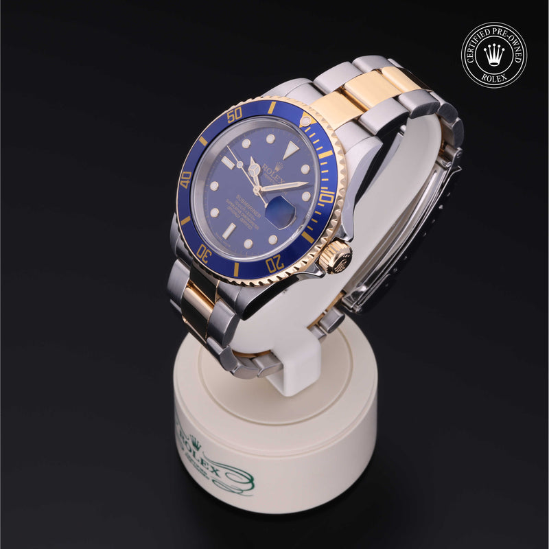 Oyster Perpetual Submariner Date - 16613