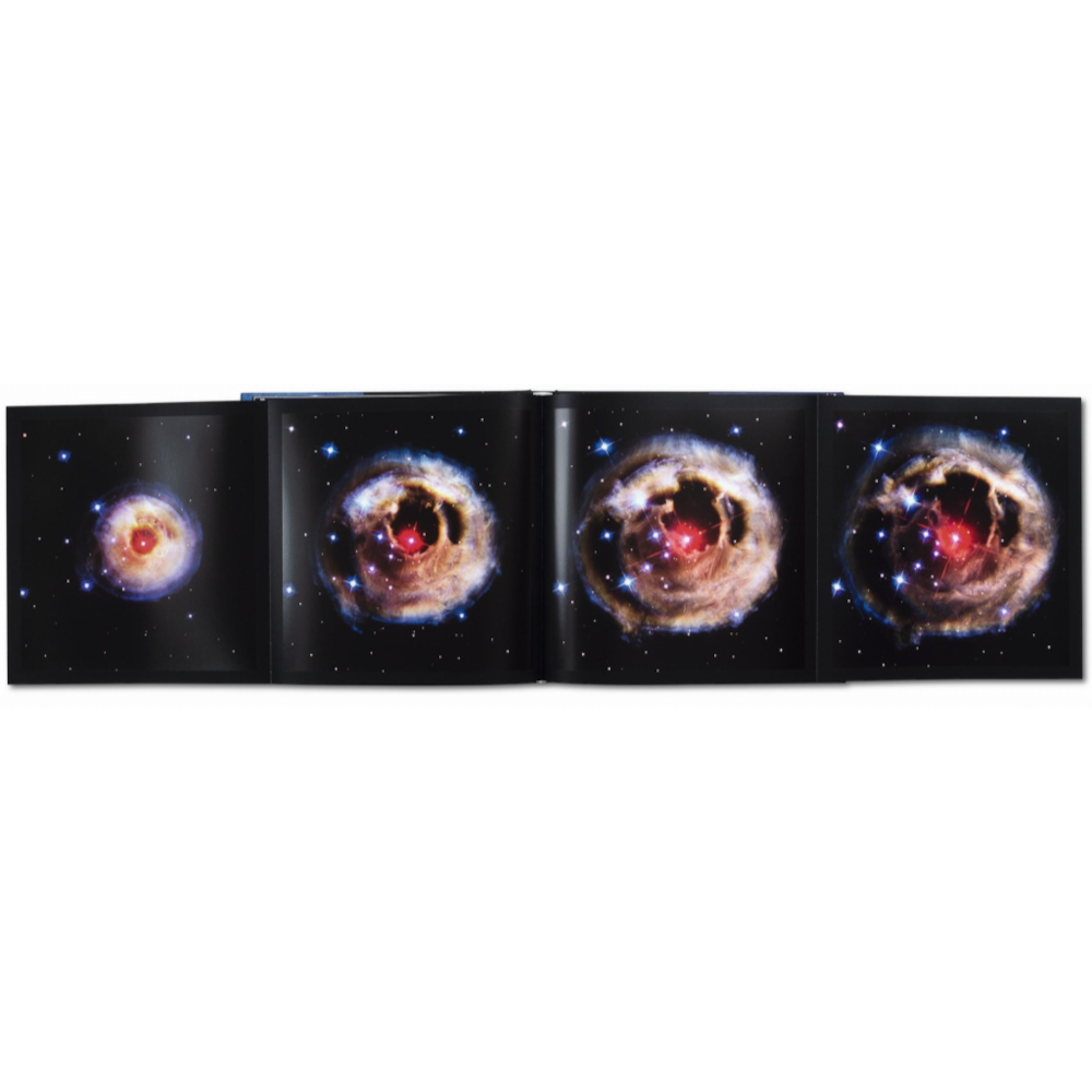Expanding Universe. The Hubble Space Telescope