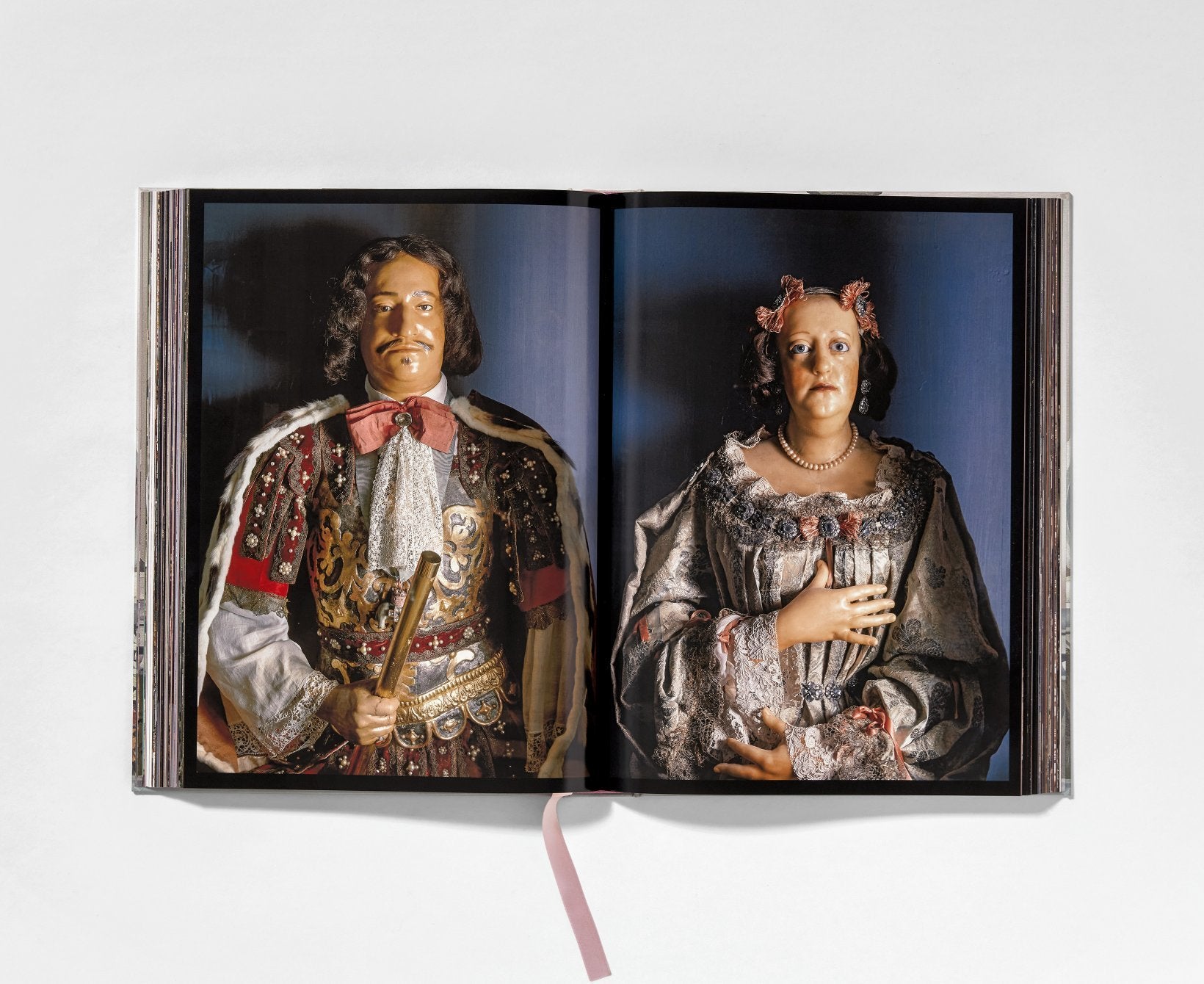 Cabinets Of Curiosities Massimo Listri 9783836540353