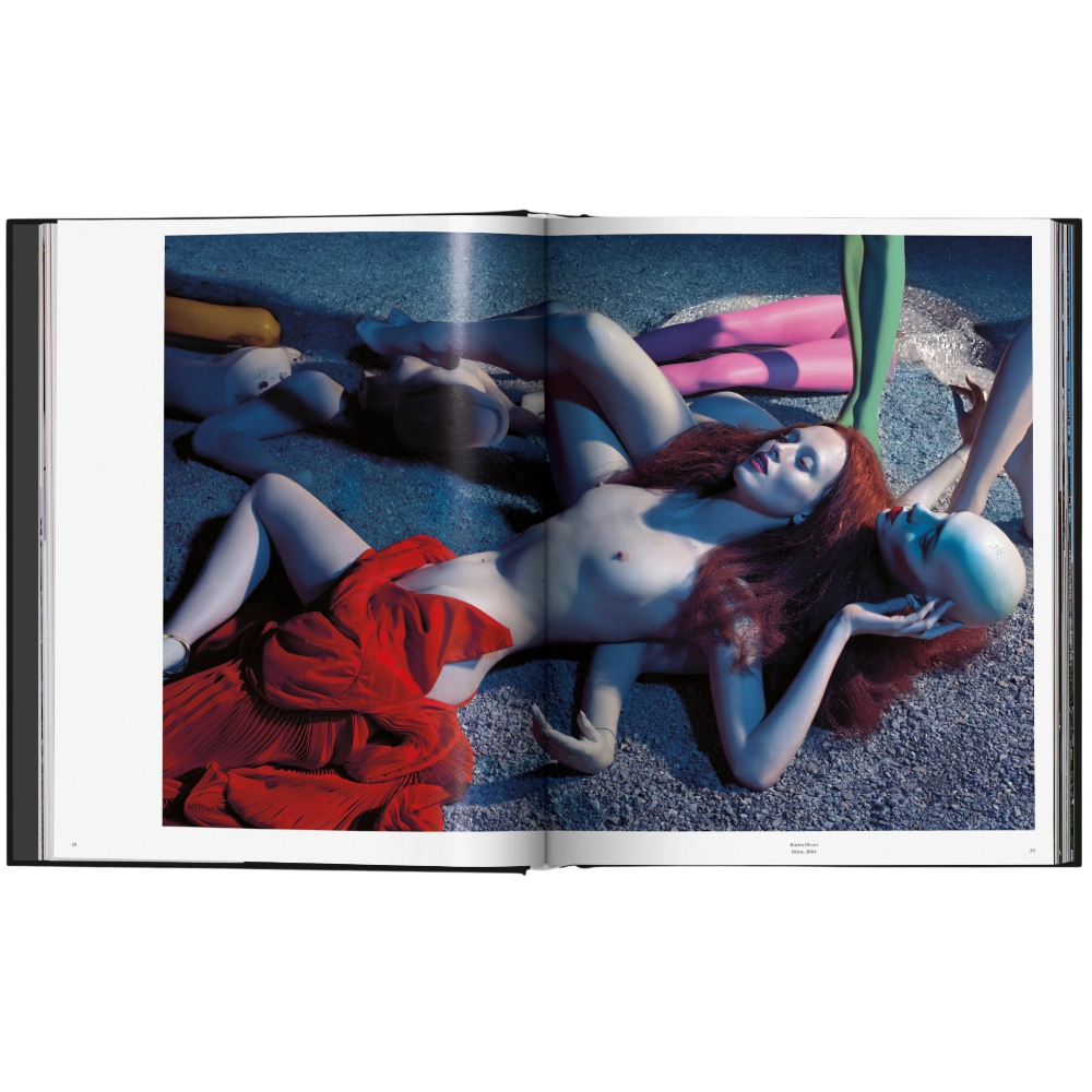 Mert Alas and Marcus Piggott. 9783836573061