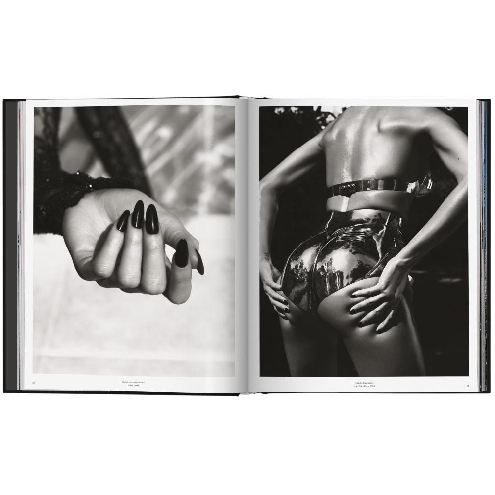 Mert Alas and Marcus Piggott. 9783836573061