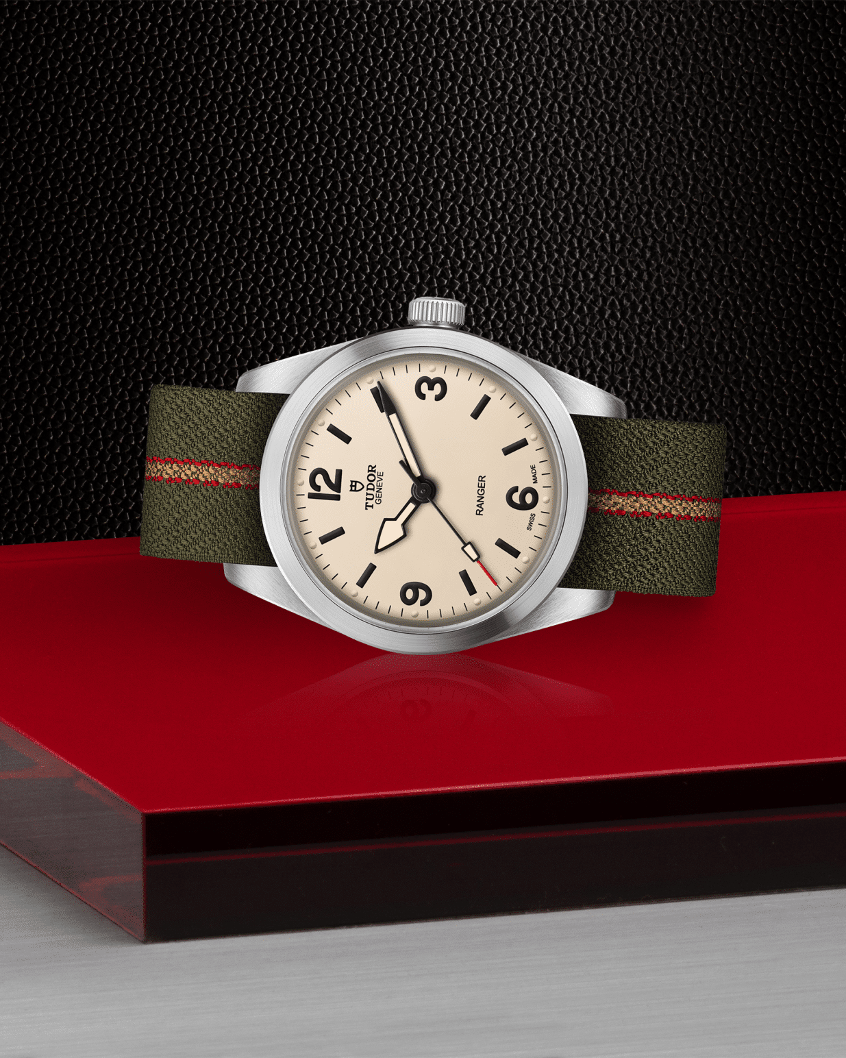 Ranger 36MM Steel Beige M79930-0008